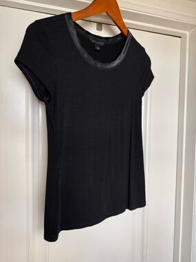 Banana Republic Black Short Sleeve Crewneck Tee